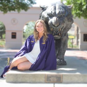 Meet your Posher, Caroline